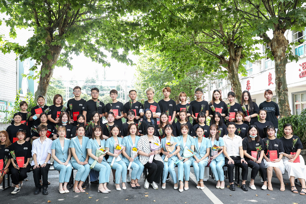 7月畢業(yè)典禮現(xiàn)場